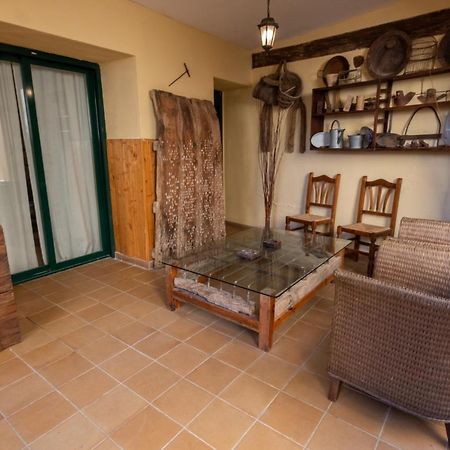 Casa De Nohales Guest House Exterior photo