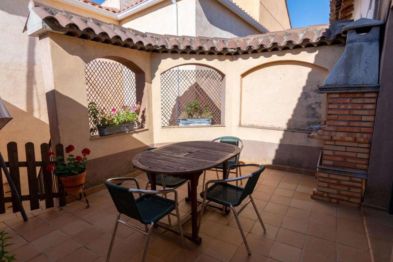Casa De Nohales Guest House Exterior photo